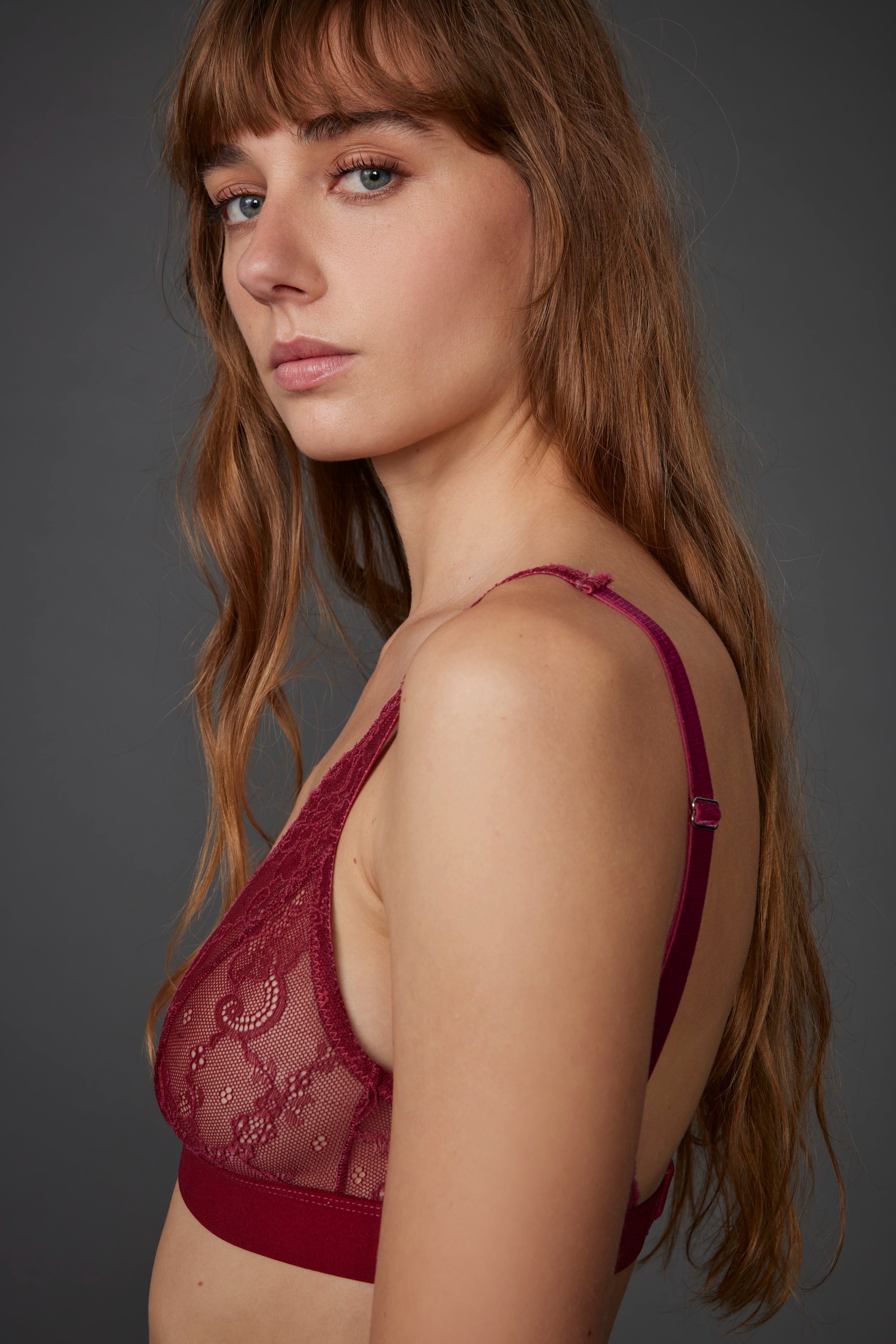 ISABELLE BRA