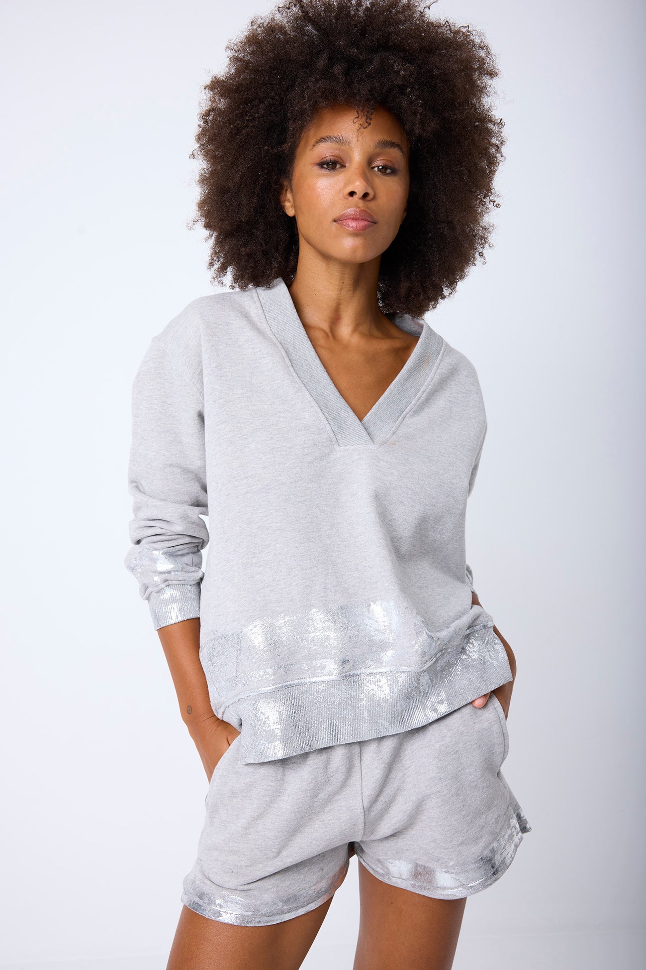 V-NECK SWEATSHIRT FELPA VIGORE