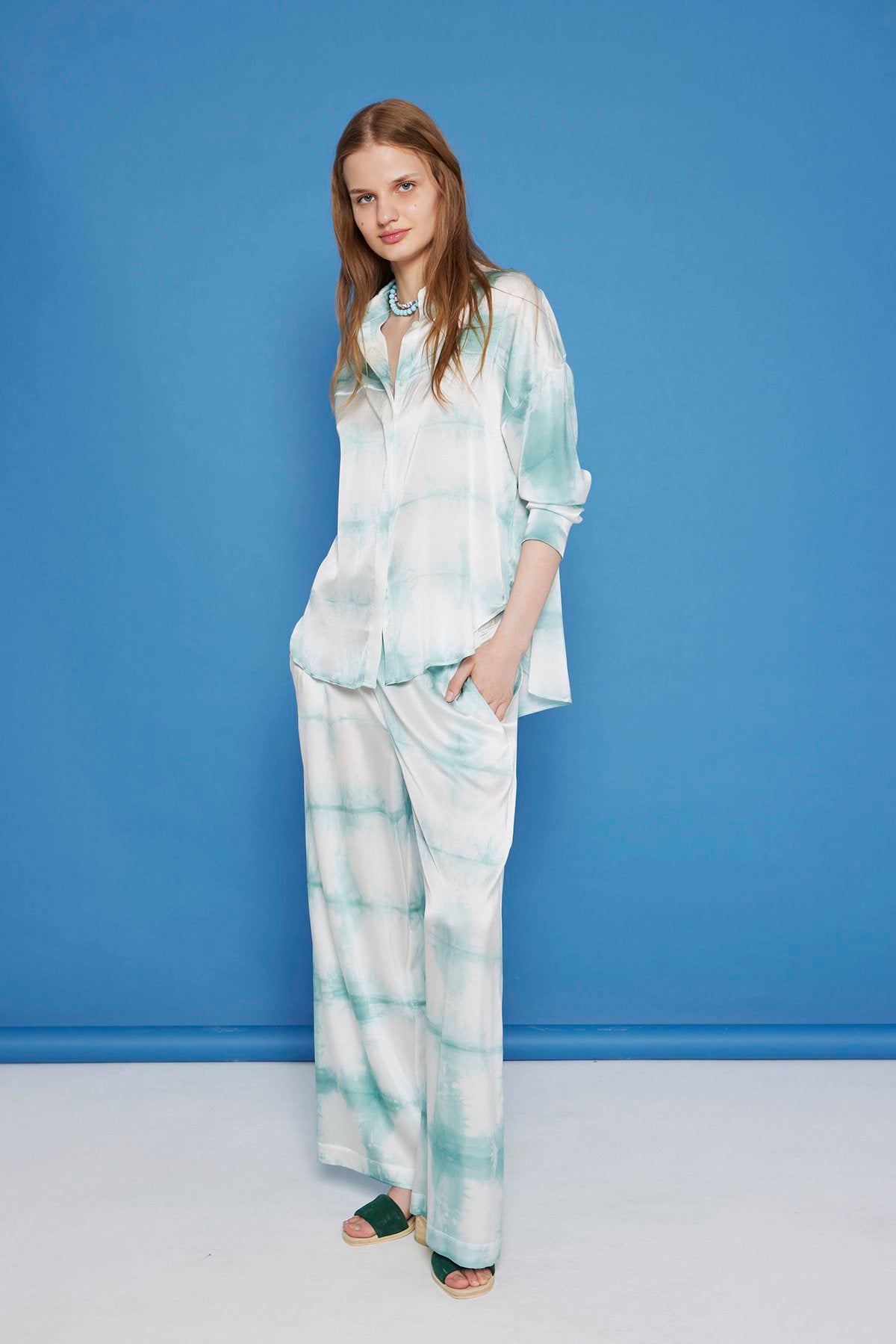 ATSL online SS25_2239