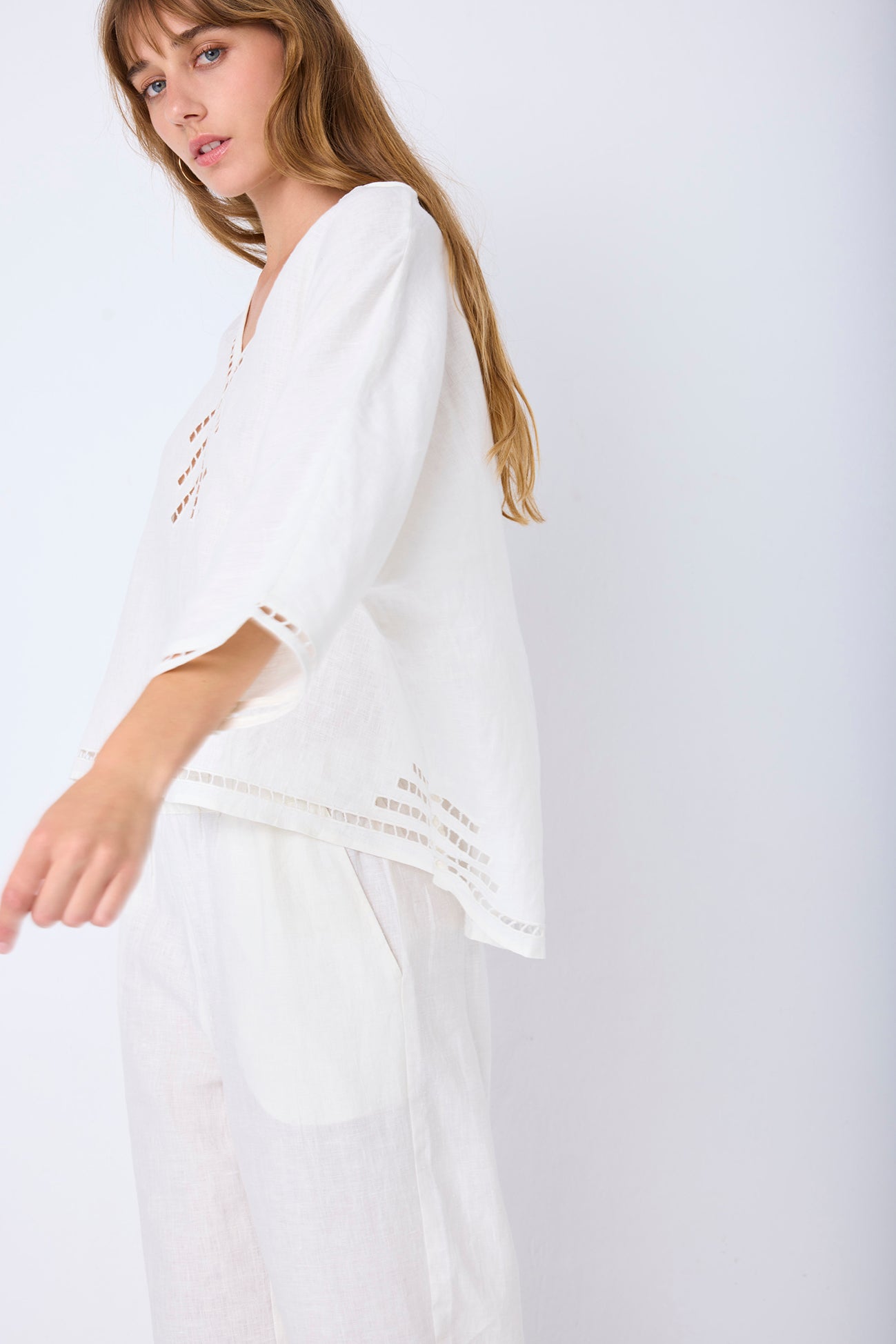 BLOUSE LINEN BRODERIE